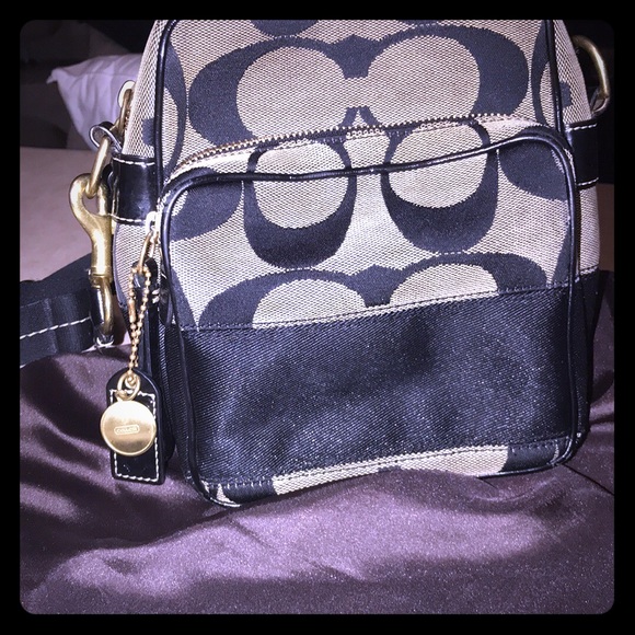 Coach crossbody purse - Picture 1 of 2
